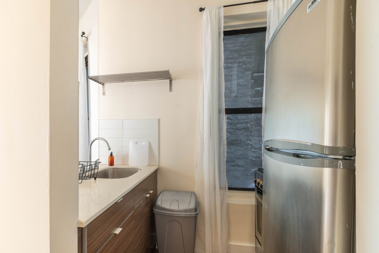 #1305: Upper West Side - Full Bedroom A - 7