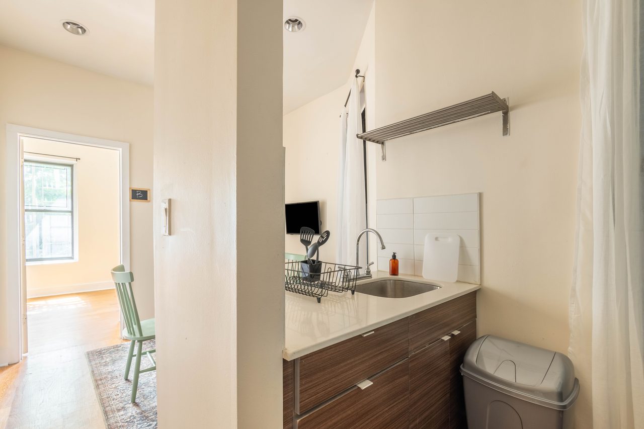 #1305: Upper West Side - Full Bedroom A - 6