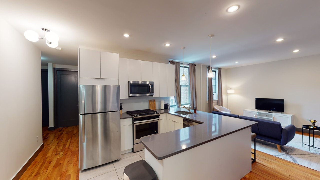 #485: Prospect Lefferts Gardens - Queen Bedroom B - 5