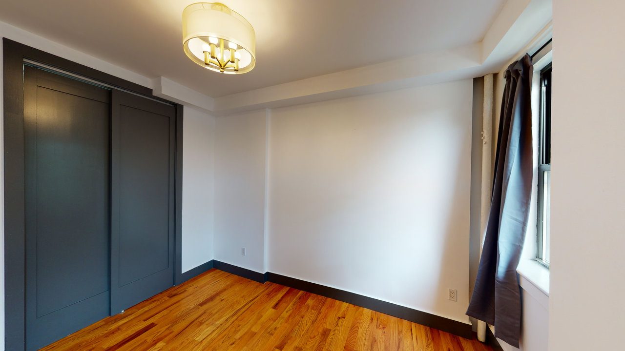 #485: Prospect Lefferts Gardens - Queen Bedroom B - 9