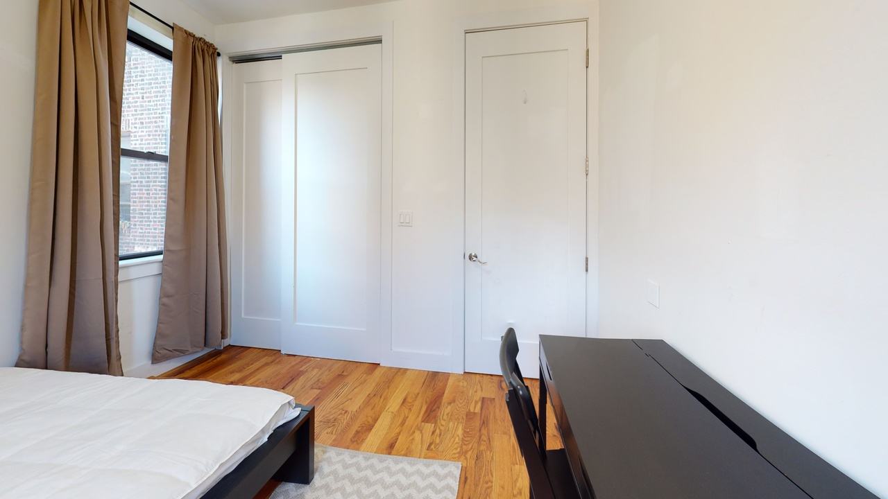 #485: Prospect Lefferts Gardens - Queen Bedroom E - 2
