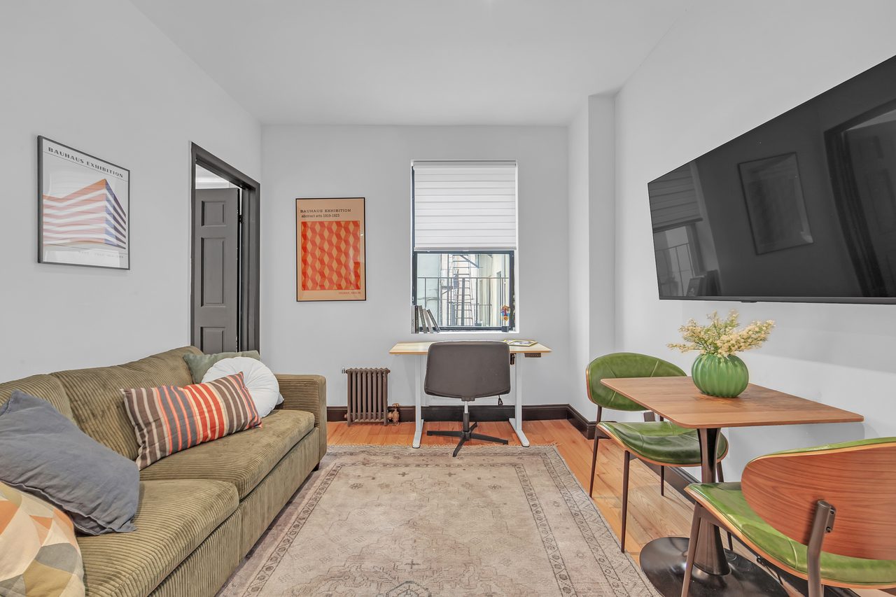  #693: East Village - 1 Bedroom (Full)  -  #693: East Village  - Gallery -  1