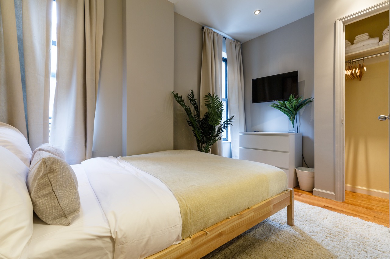 #363: Upper West Side - Full Bedroom A - 8