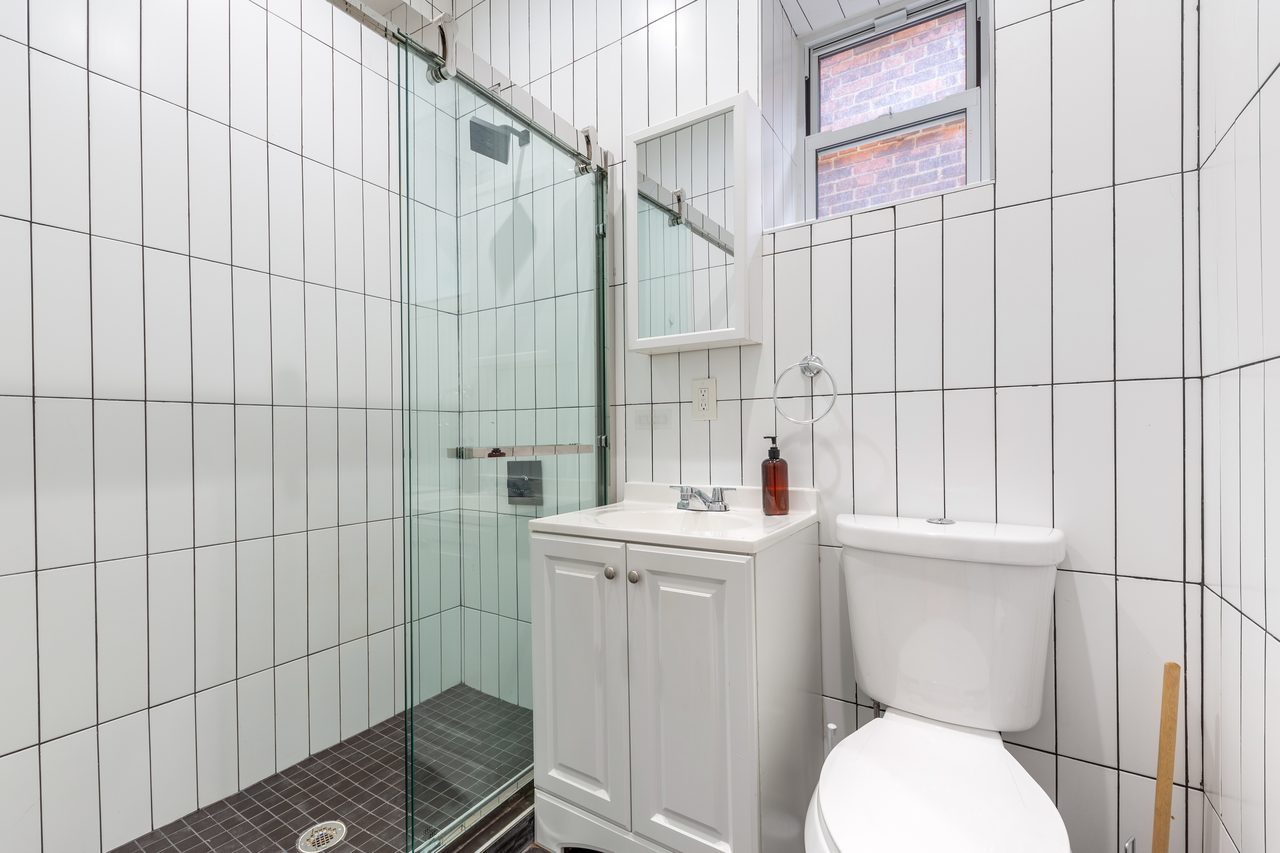  #963: Bedford-Stuyvesant - Twin Bedroom C  -  #963: Bedford-Stuyvesant  - Gallery -  6