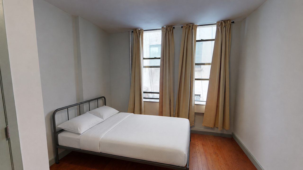 #580: East Harlem - Queen Bedroom B - 2