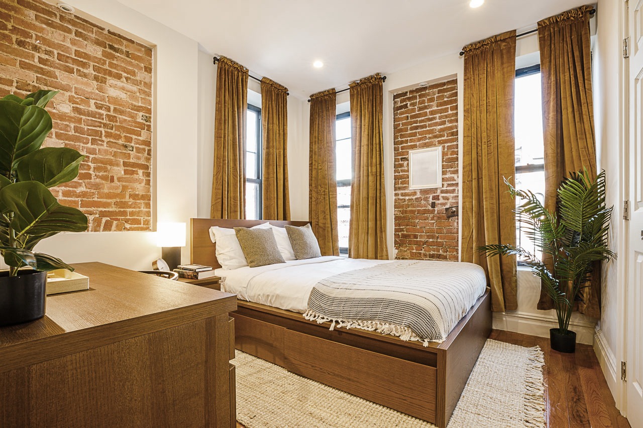 #222: Upper West Side - Queen Bedroom C - 1