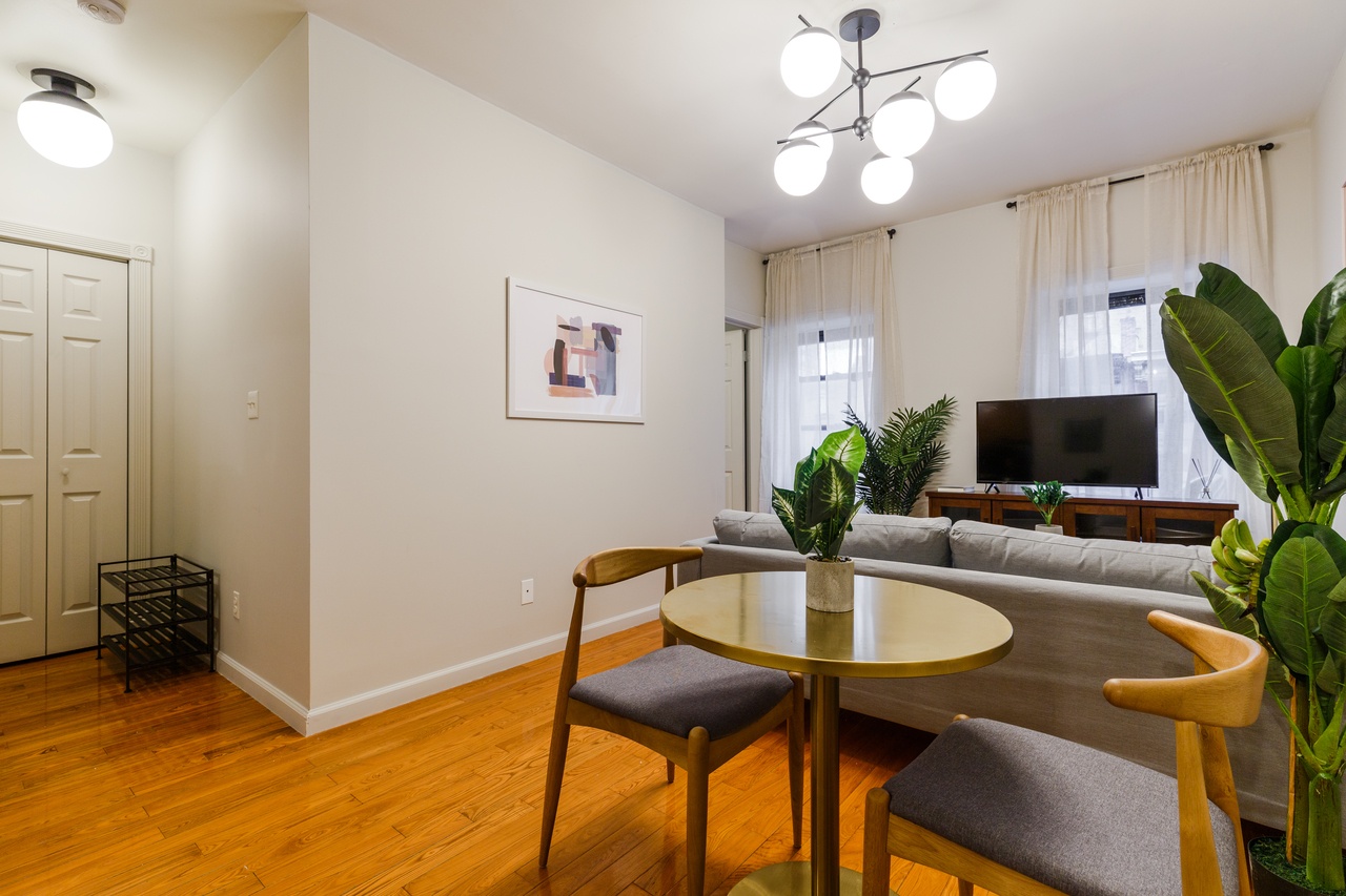  #244: Kips Bay - 1 Bedroom (Queen)  -  #244: Kips Bay  - Gallery -  4