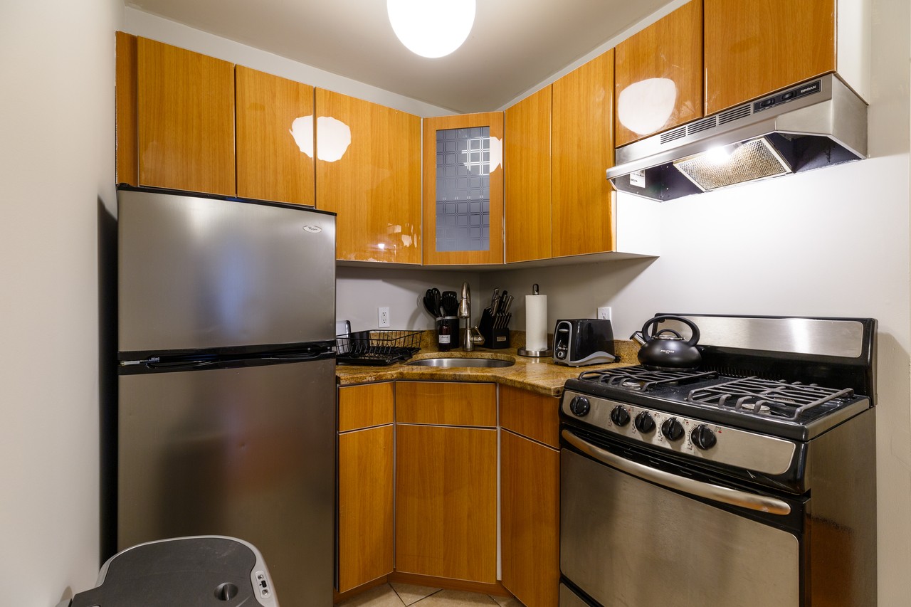  #244: Kips Bay - 1 Bedroom (Queen)  -  #244: Kips Bay  - Gallery -  5