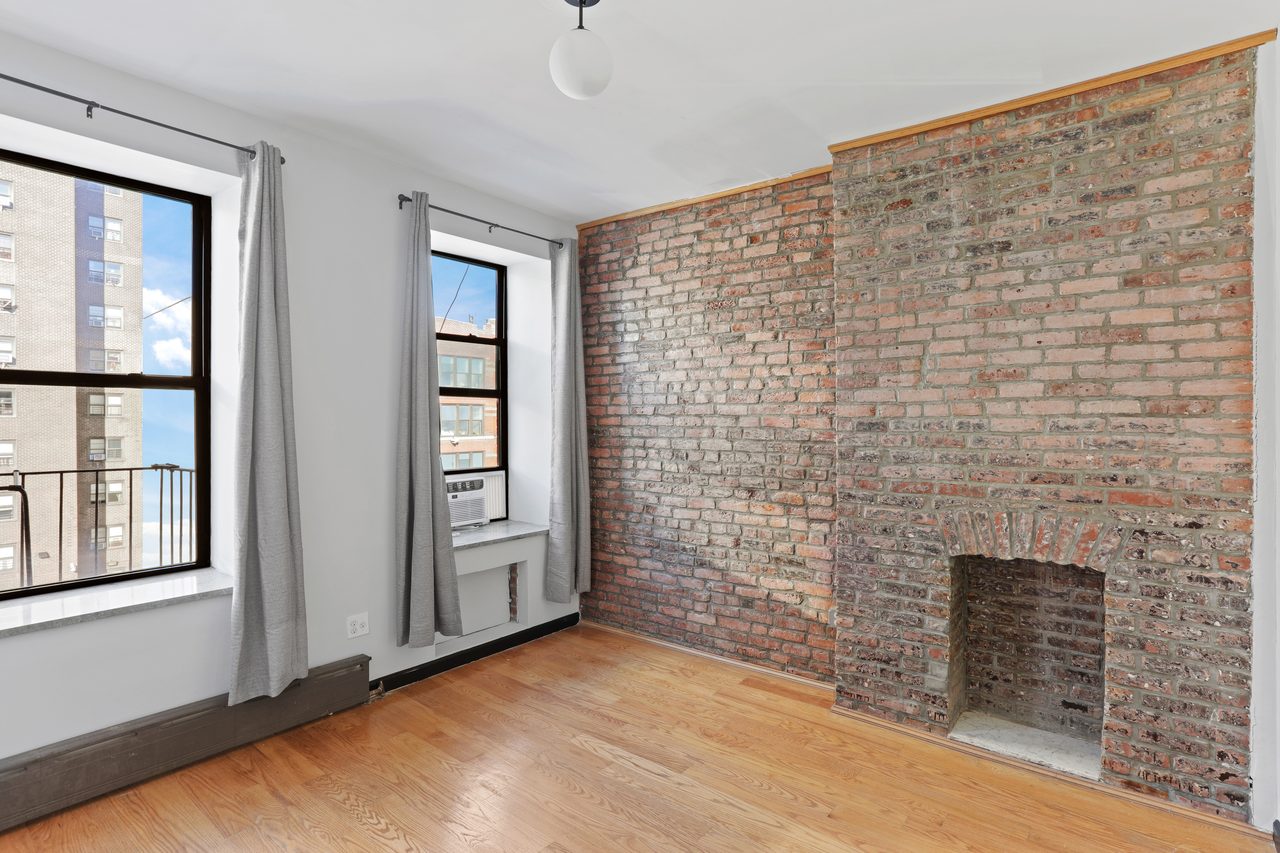  #578: East Harlem - Queen Bedroom A W/ Private Bathroom  -  #578: East Harlem  - Gallery -  13