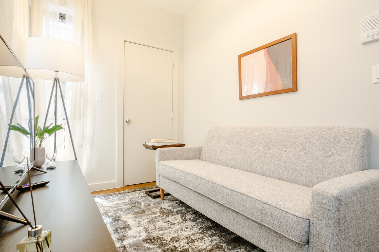  #235: Lower East Side - 1 Bedroom (Queen)  -  #235: Lower East Side  - Gallery -  3