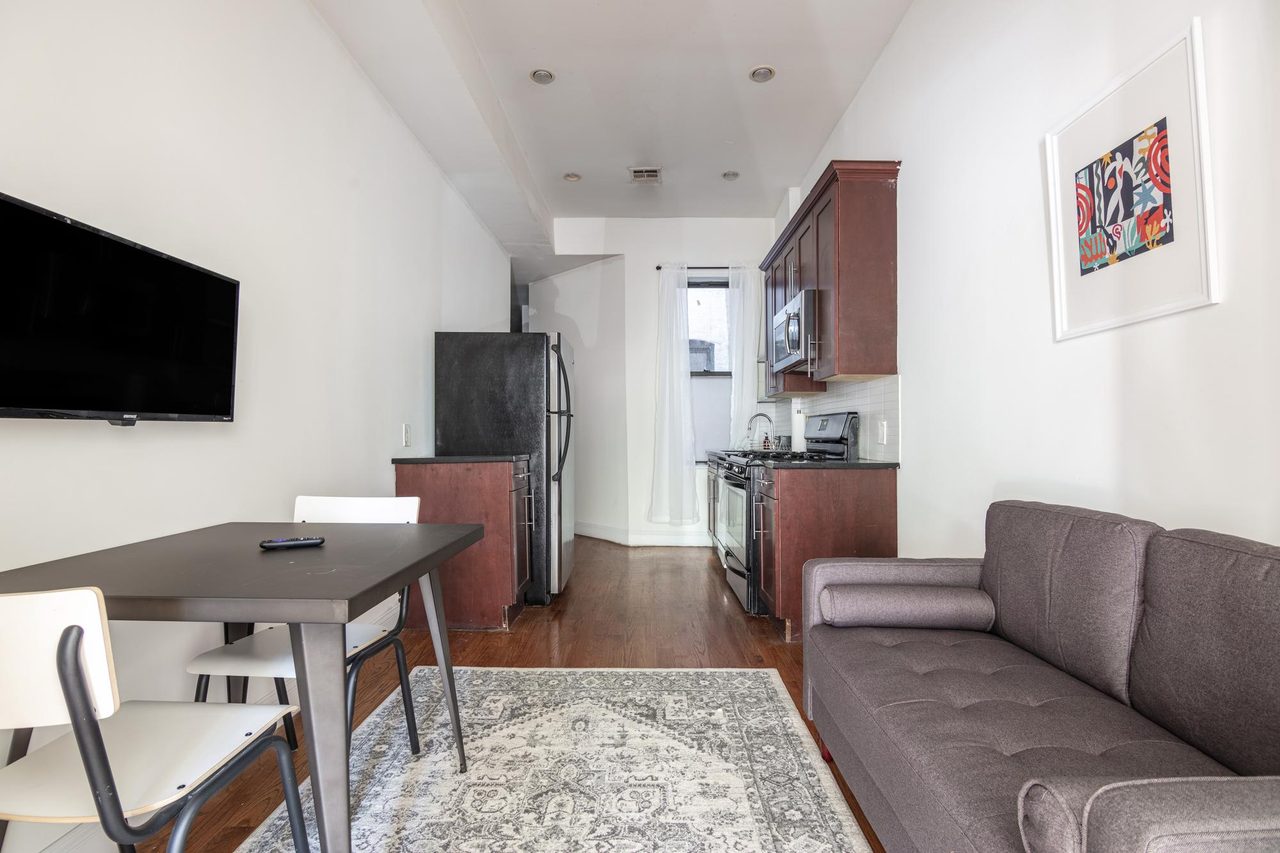  #1597: Crown Heights - Full Bedroom B  -  #1597: Crown Heights  - Gallery -  13