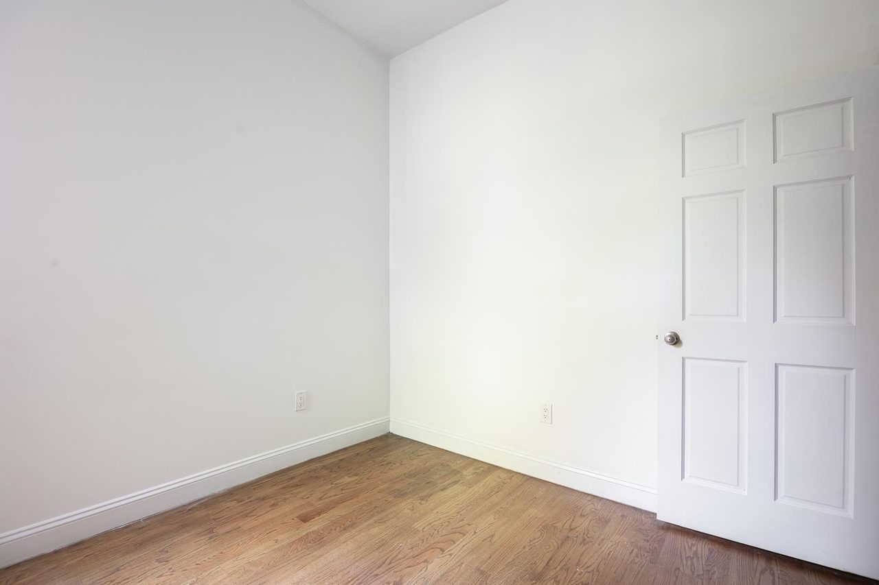  #1597: Crown Heights - Full Bedroom C  -  #1597: Crown Heights  - Gallery -  14