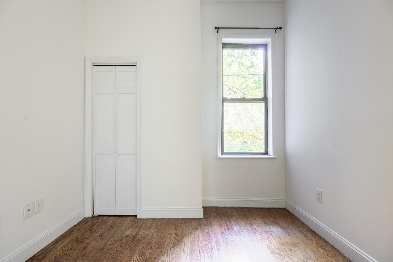 #1597: Crown Heights - Full Bedroom C - #1597: Crown Heights - Gallery - 12