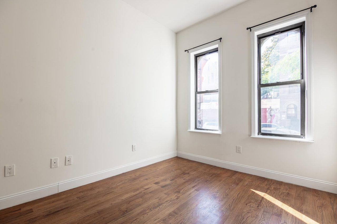  #1597: Crown Heights - Full Bedroom A  -  #1597: Crown Heights  - Gallery -  3