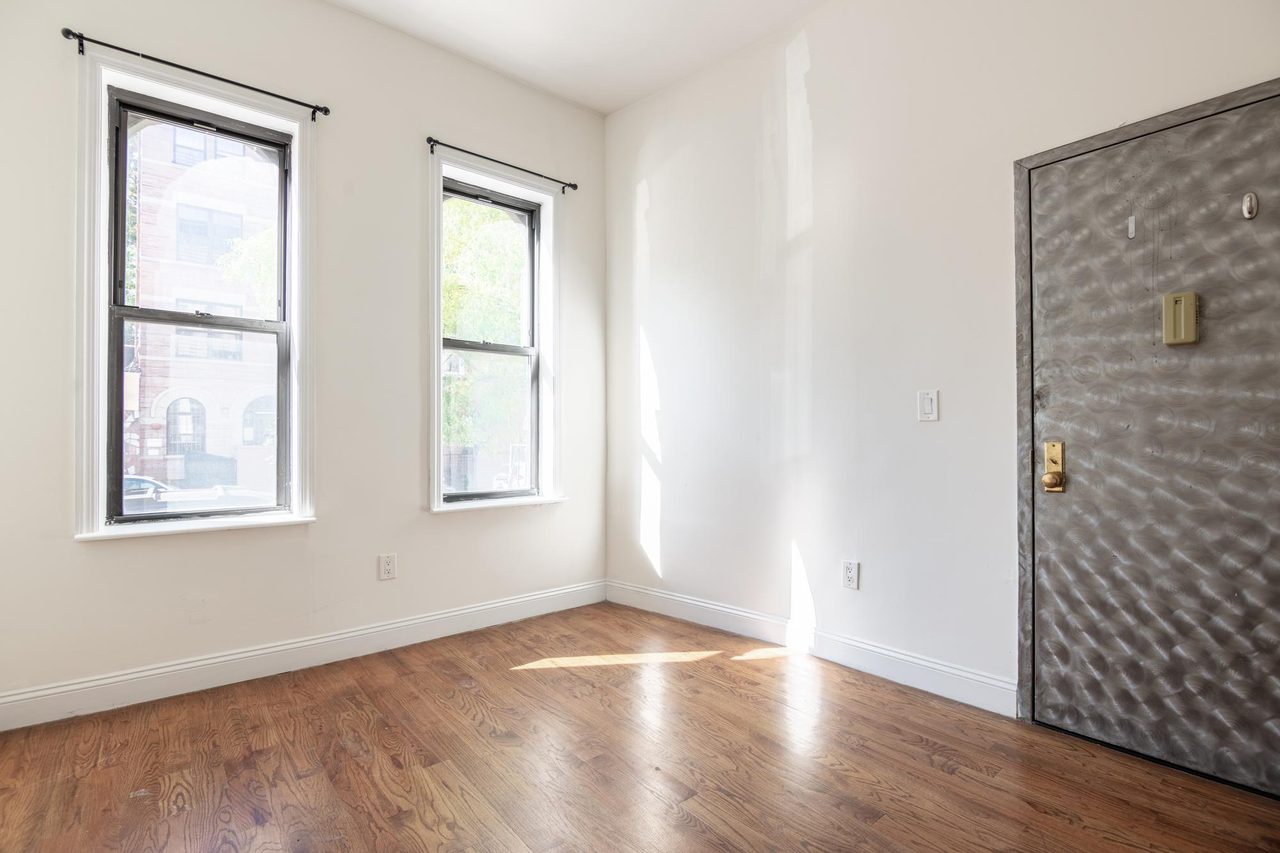 #1597: Crown Heights - Full Bedroom A - #1597: Crown Heights - Gallery - 6