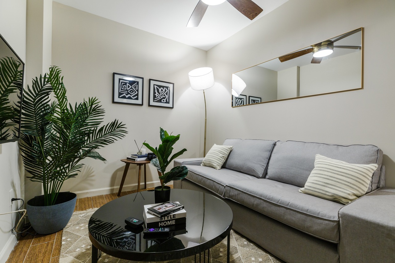  #268: Chinatown - Full Bedroom A  -  #268: Chinatown  - Gallery -  8