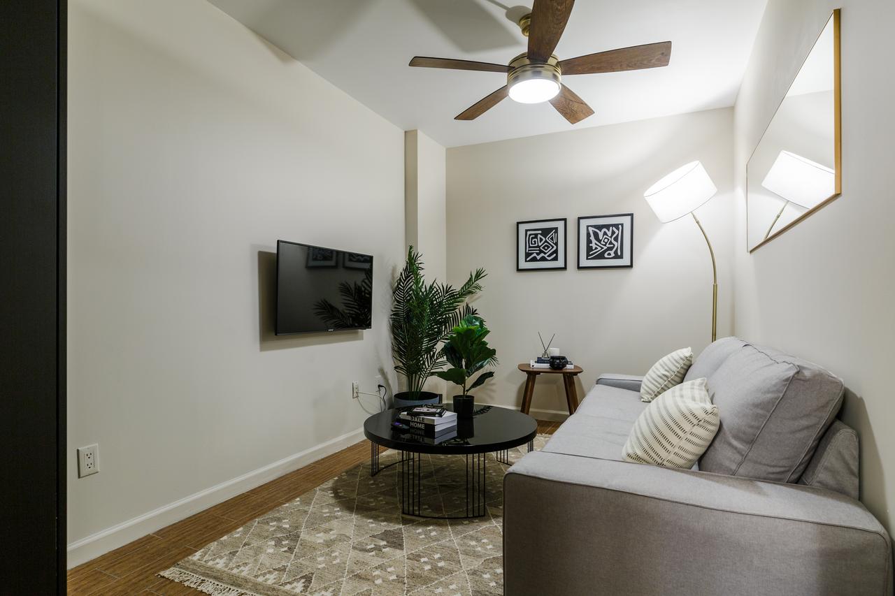  #268: Chinatown - Full Bedroom A  -  #268: Chinatown  - Gallery -  6