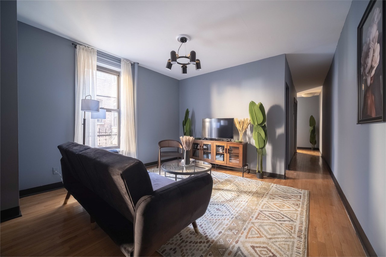  #261: Hamilton Heights - Queen Bedroom D  -  #261: Hamilton Heights  - Gallery -  5