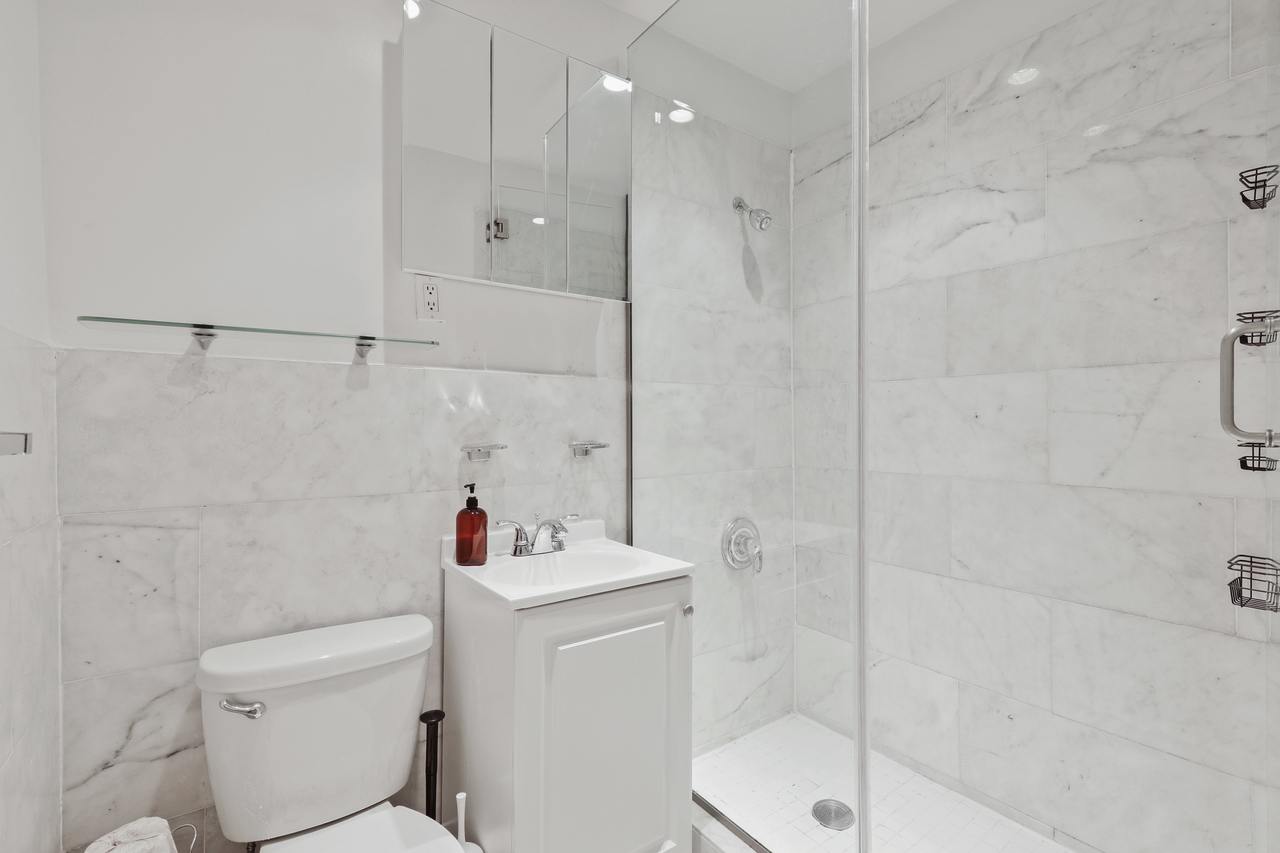  #468: Gramercy - Full Bedroom B  -  #468: Gramercy  - Gallery -  5