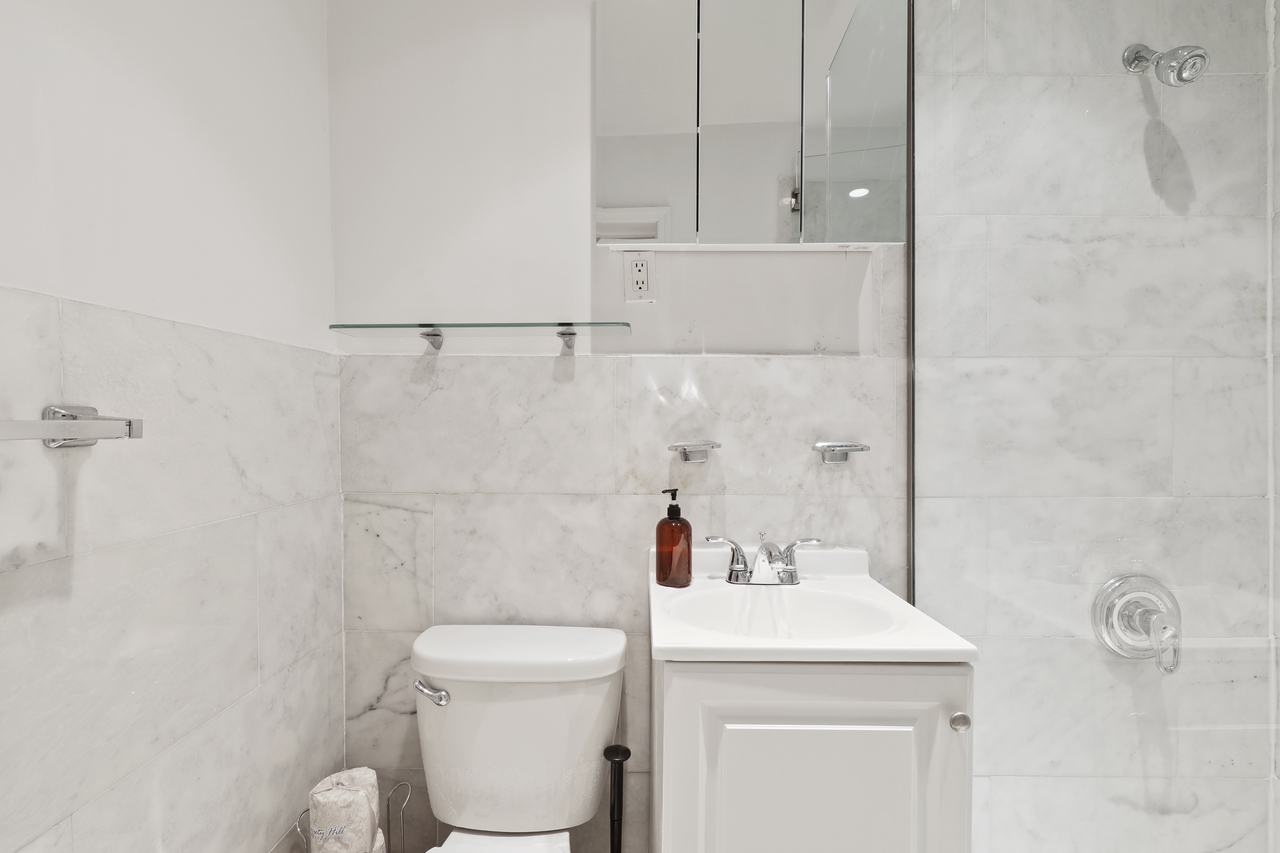  #468: Gramercy - Full Bedroom B  -  #468: Gramercy  - Gallery -  4