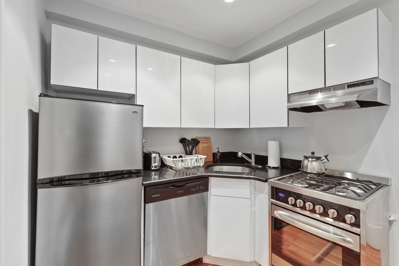  #468: Gramercy - Full Bedroom B  -  #468: Gramercy  - Gallery -  6