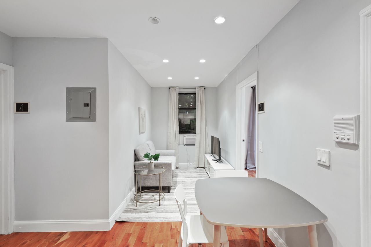 #468: Gramercy - Full Bedroom A - #468: Gramercy - Gallery - 7