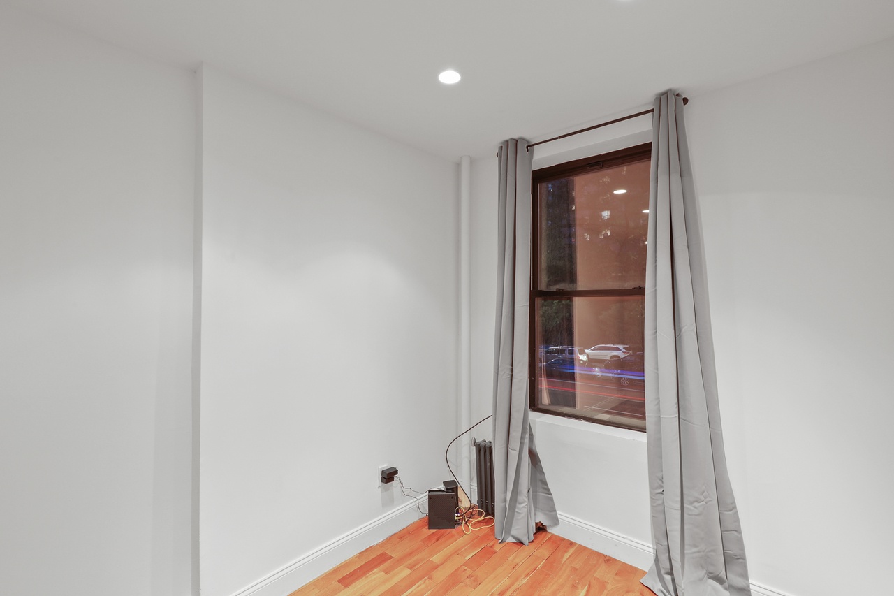  #468: Gramercy - Full Bedroom A  -  #468: Gramercy  - Gallery -  11