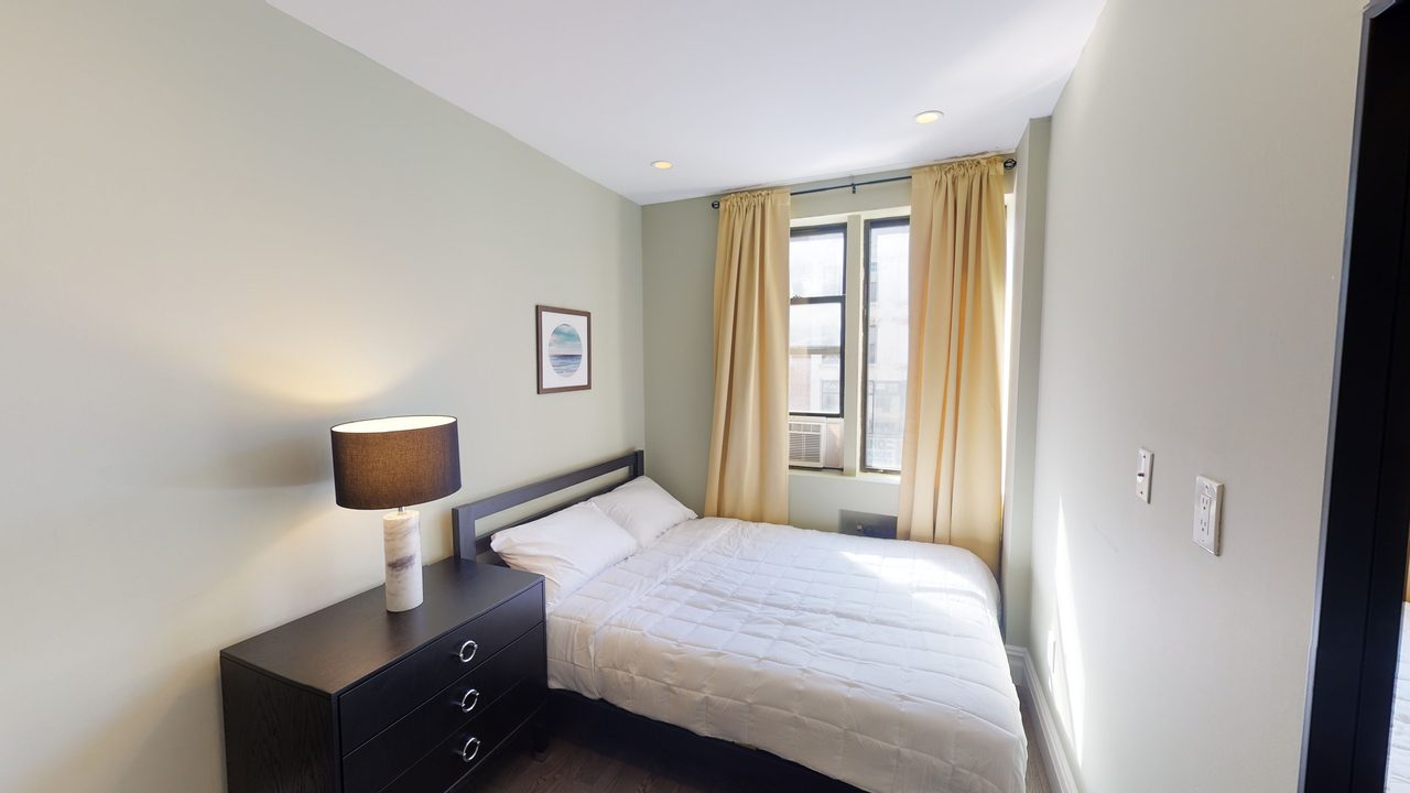 #573: East Village - Queen Bedroom C - 2
