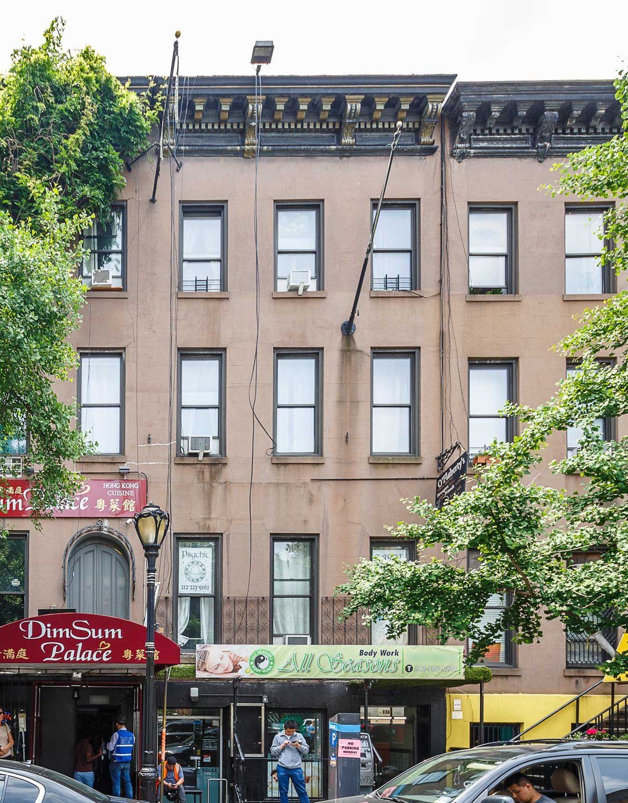  #332: Hell's Kitchen - 1 Bedroom (Full)  -  #332: Hell's Kitchen  - Gallery -  1