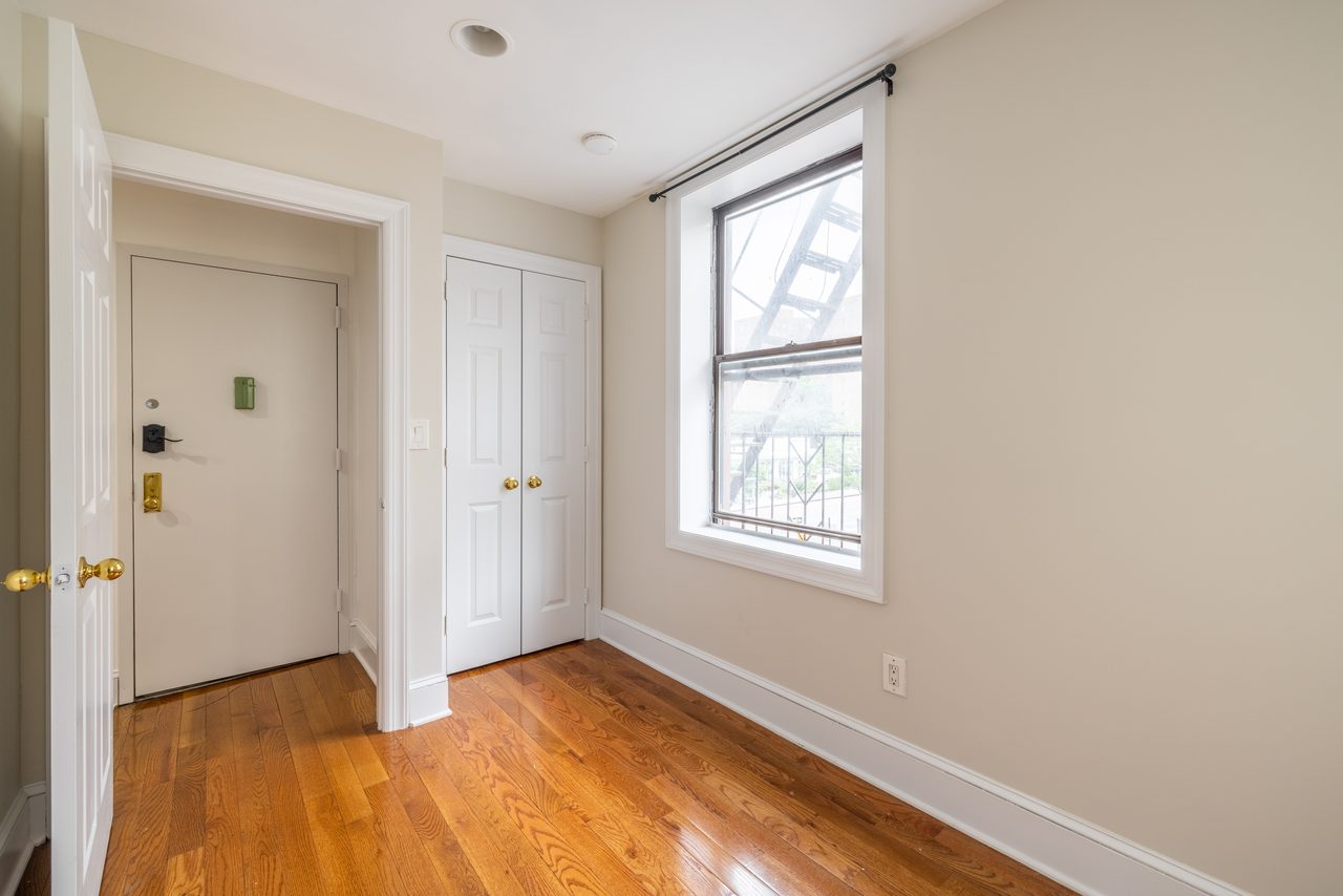  #1113: Gramercy - Full Bedroom A  -  #1113: Gramercy  - Gallery -  9