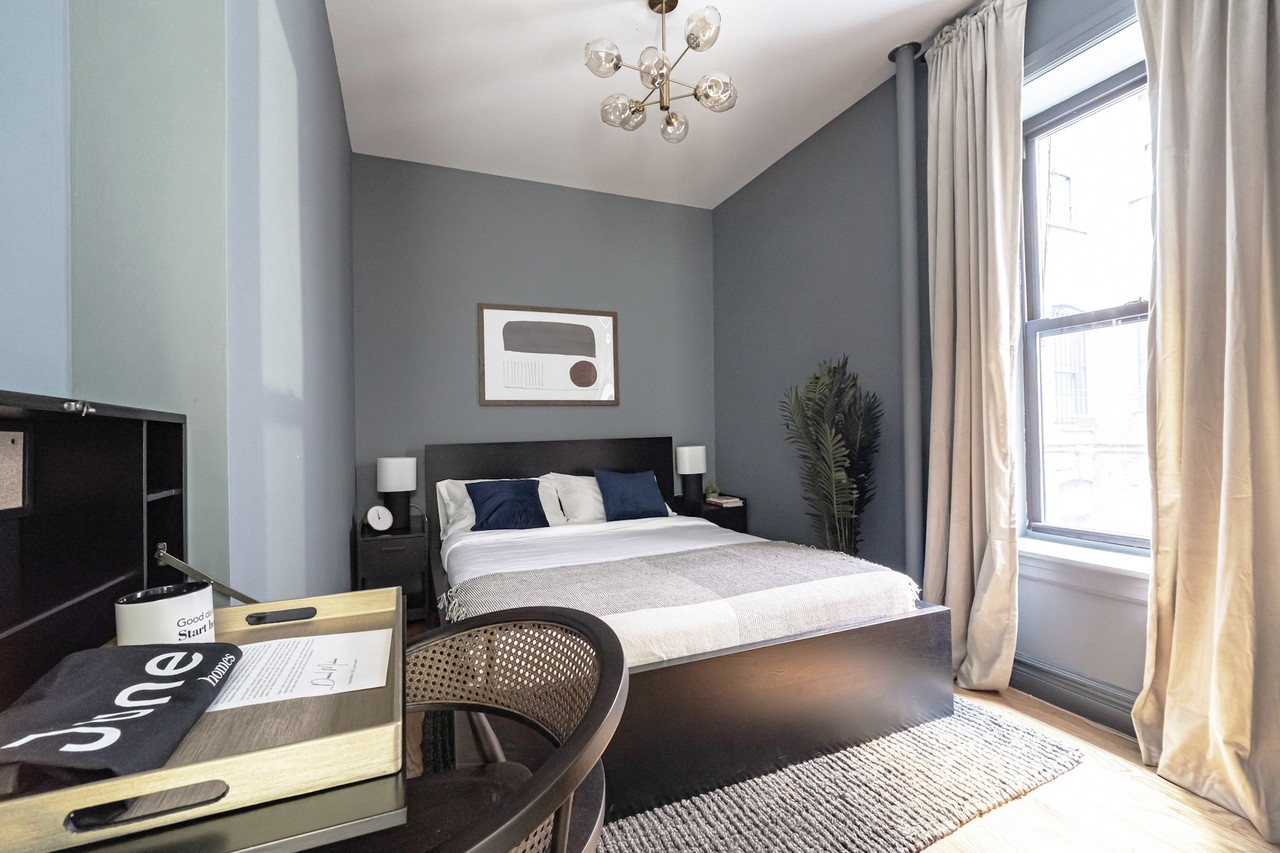 #260: Hamilton Heights - Queen Bedroom D - 1