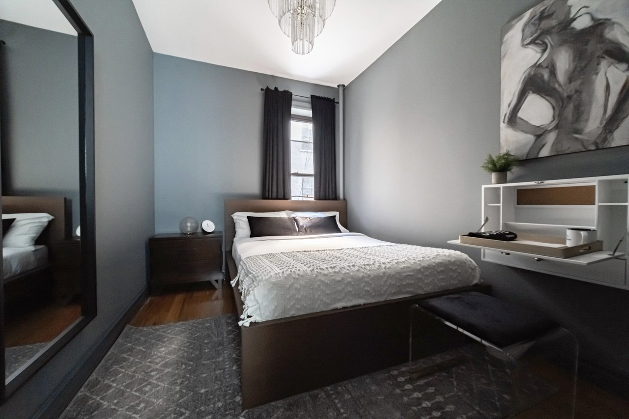 #260: Hamilton Heights - Queen Bedroom C - 8
