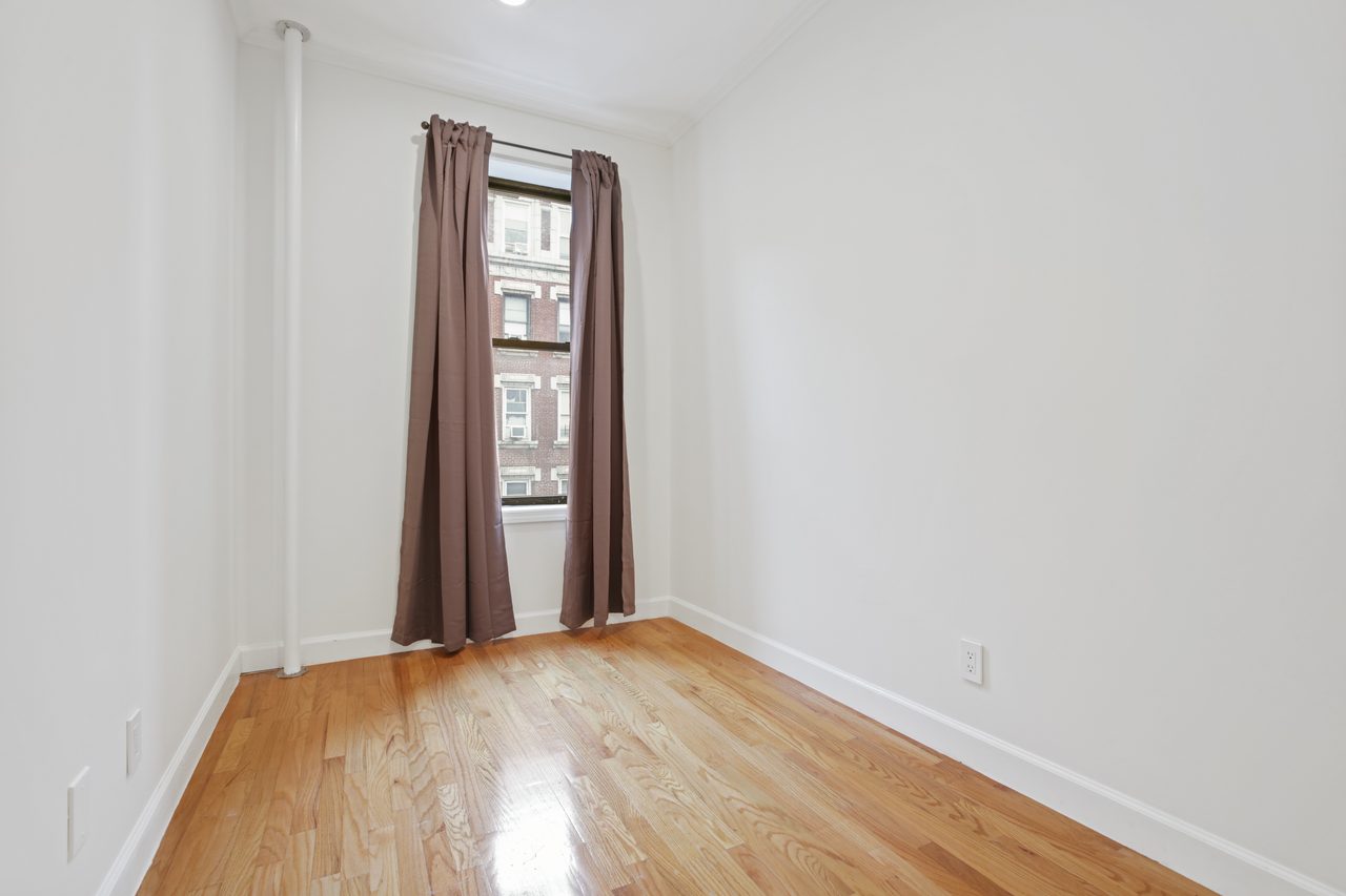 #797: Hamilton Heights - Full Bedroom D - 2