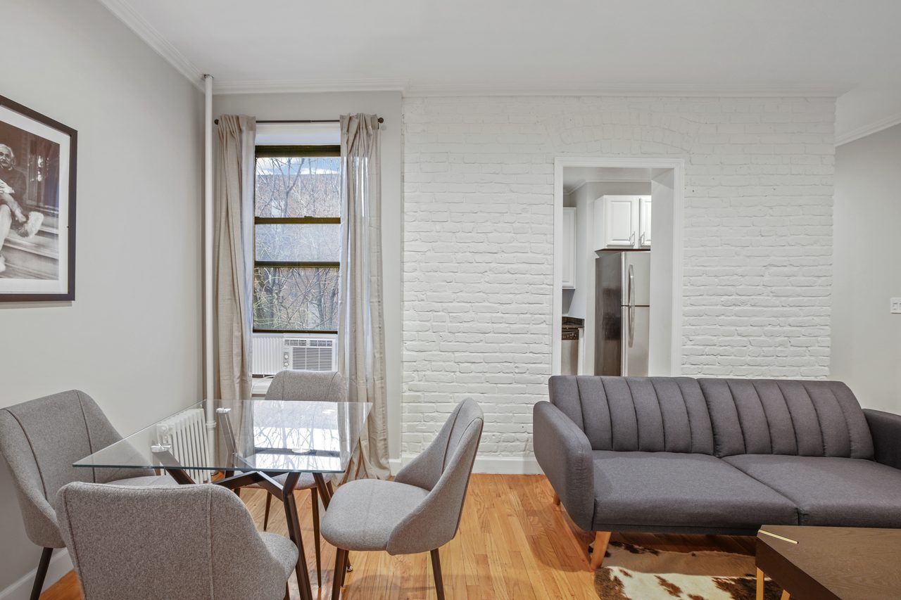  #797: Hamilton Heights - Queen Bedroom C  -  #797: Hamilton Heights  - Gallery -  9