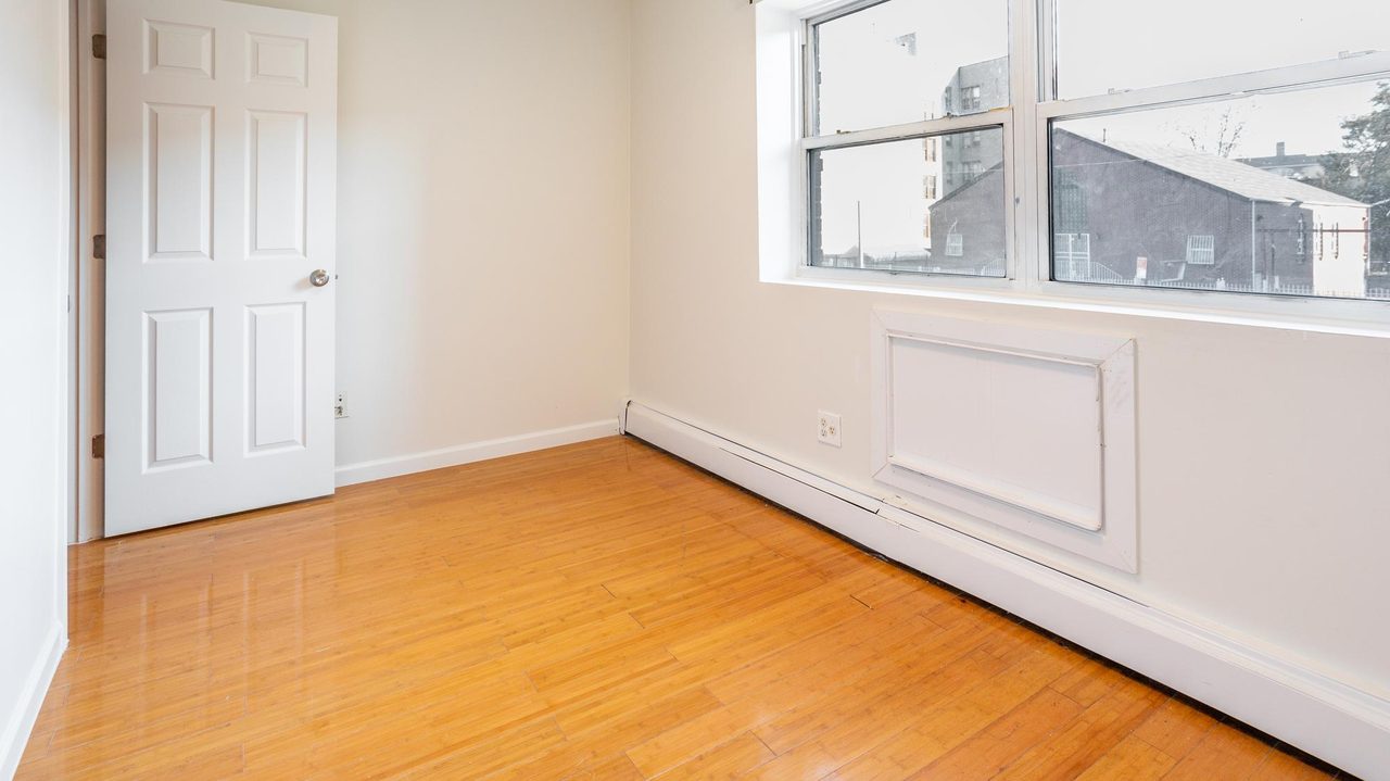 #1647: Flatbush - Full Bedroom B - #1647: Flatbush - Gallery - 3