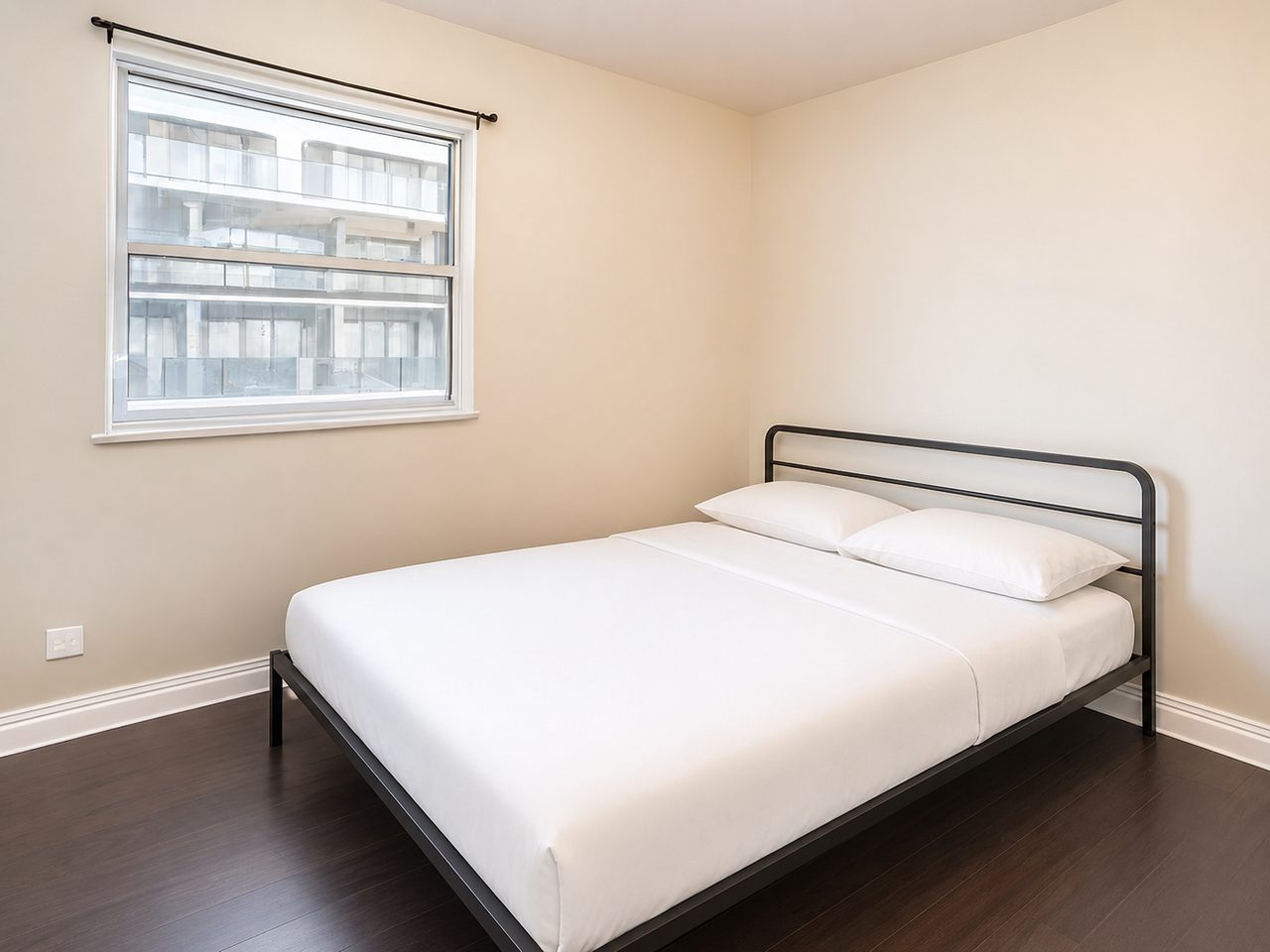 #1647: Flatbush - Queen Bedroom C - 14