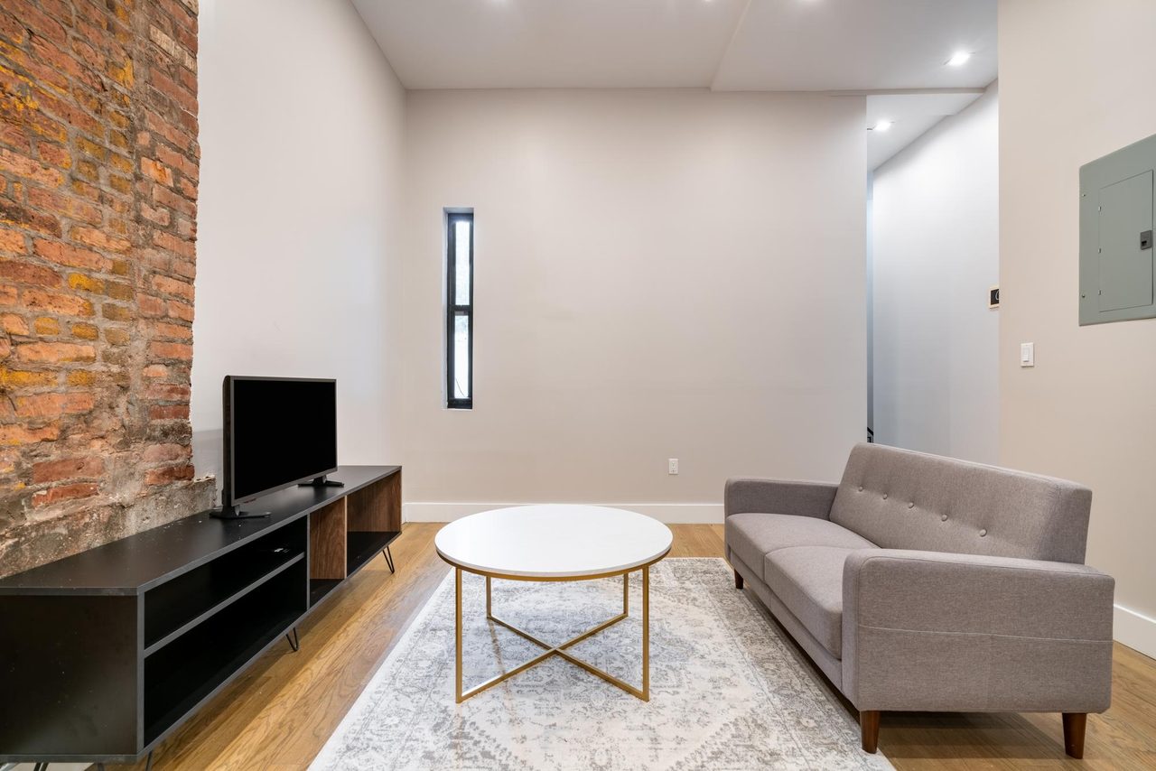 #1530: Williamsburg - Full Bedroom C W/Private Bathroom - 17