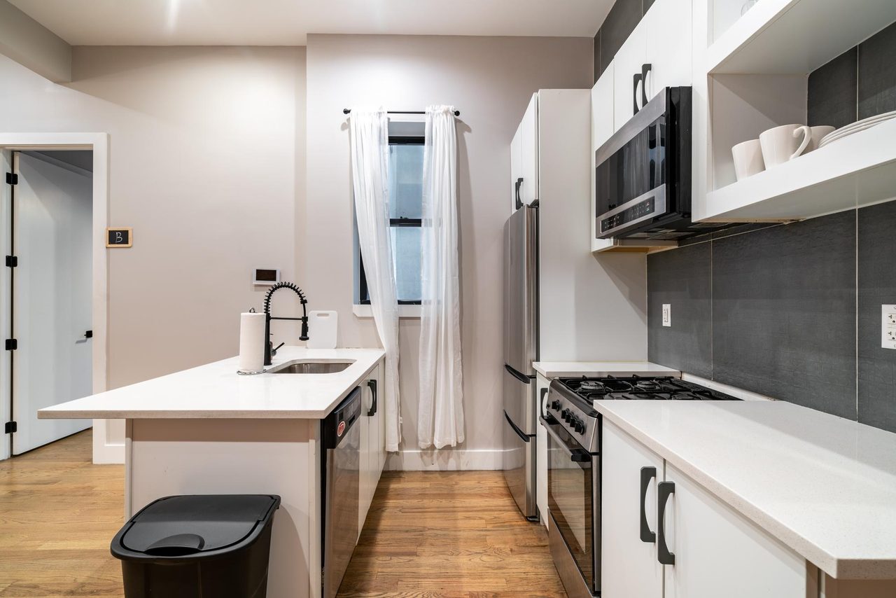 #1530: Williamsburg - Full Bedroom C W/Private Bathroom - 14