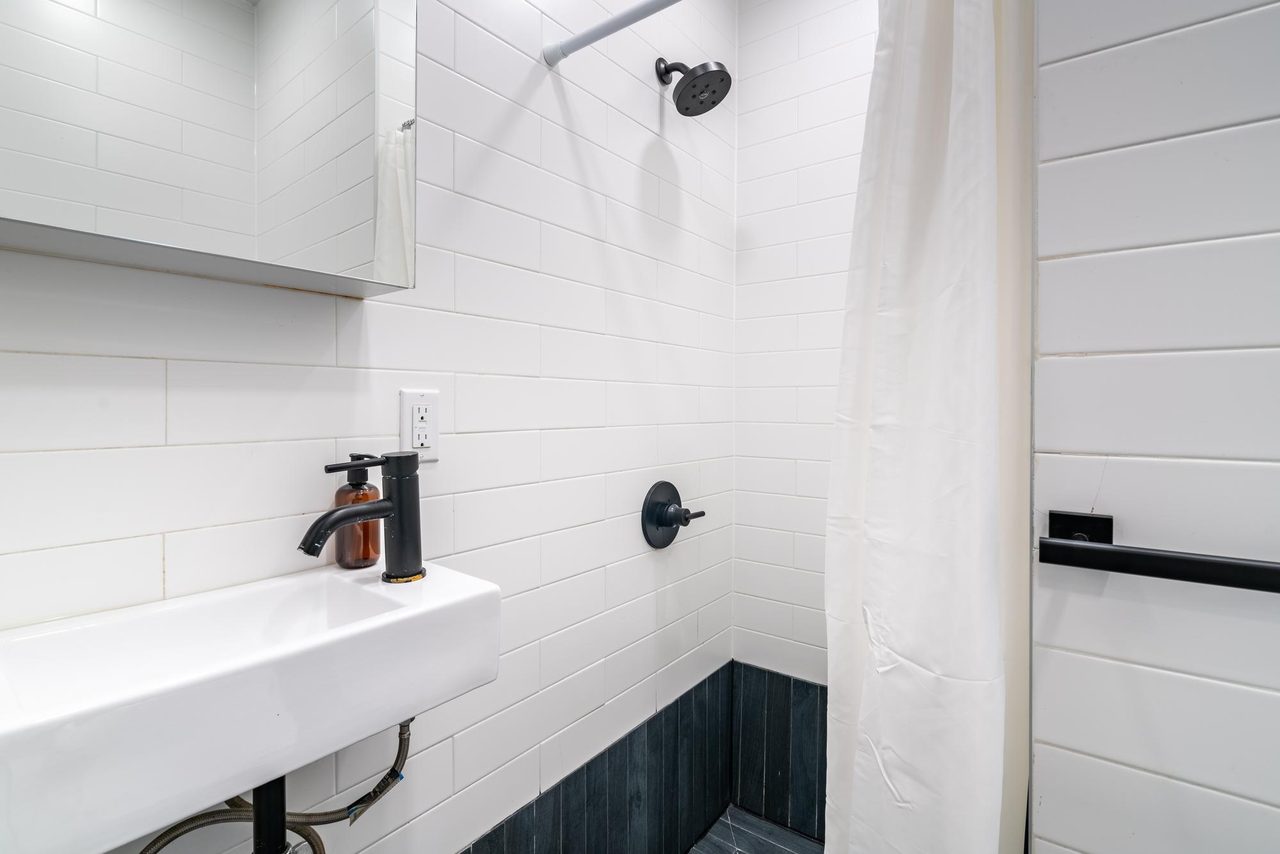 #1530: Williamsburg - Full Bedroom D W/Private Bathroom - 5