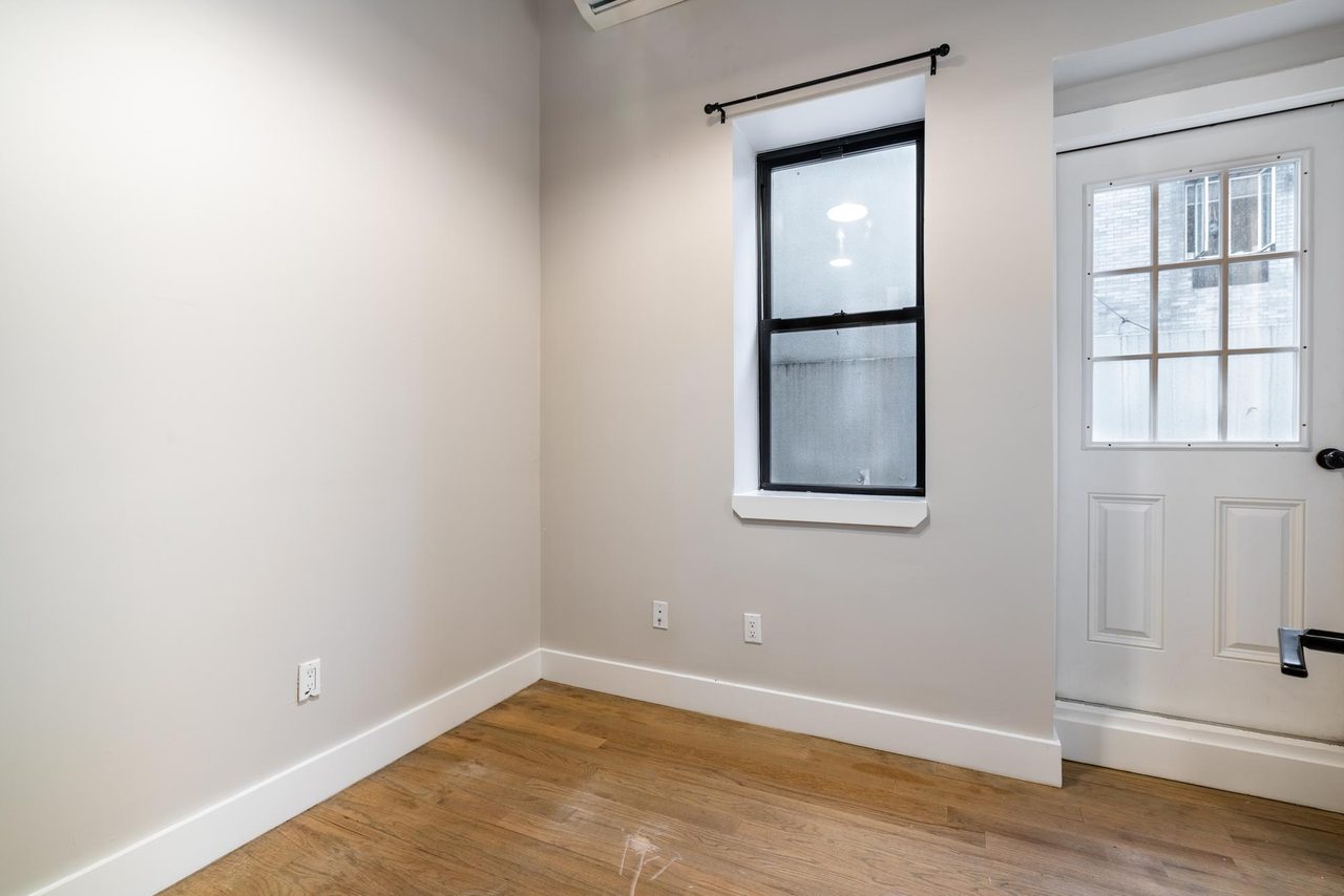 #1530: Williamsburg - Full Bedroom D W/Private Bathroom - 2