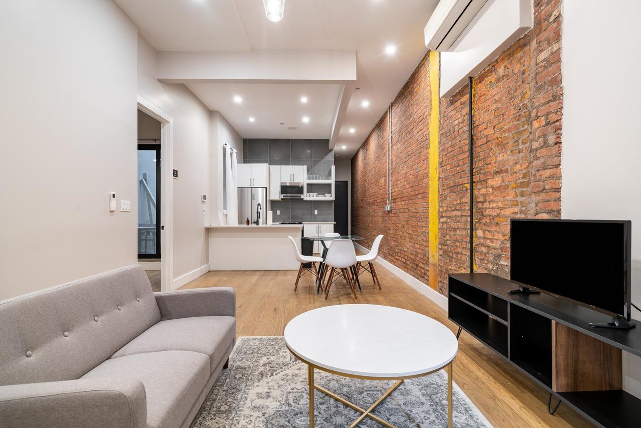 #1530: Williamsburg - Full Bedroom E W/Private Bathroom - 5