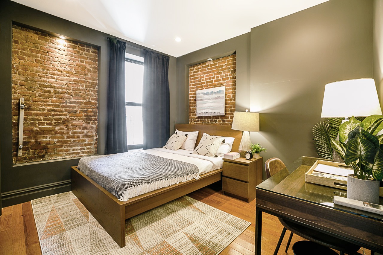 #199: Upper West Side - Queen Bedroom C - 1