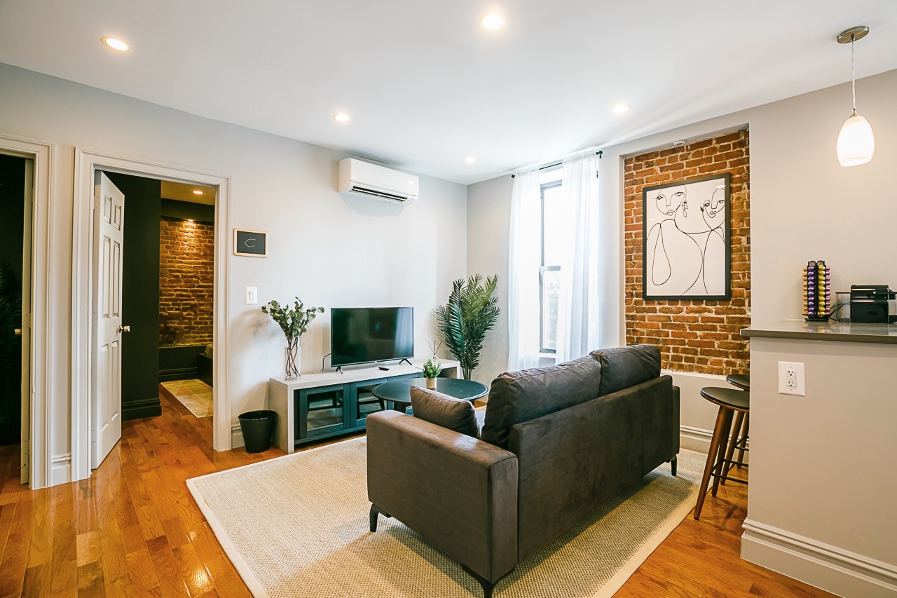 #199: Upper West Side - Queen Bedroom C - 8