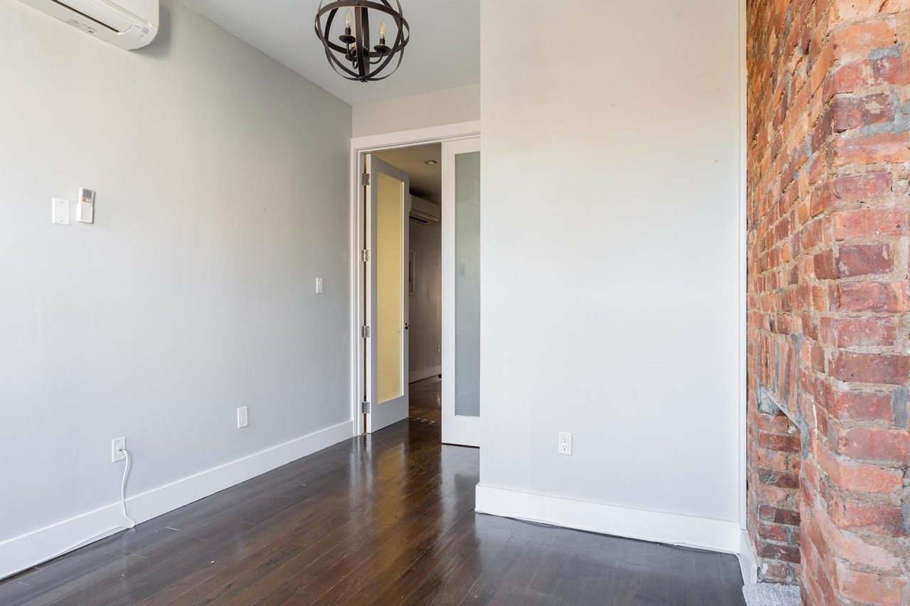 #1628: Bushwick - Full Bedroom C - 19