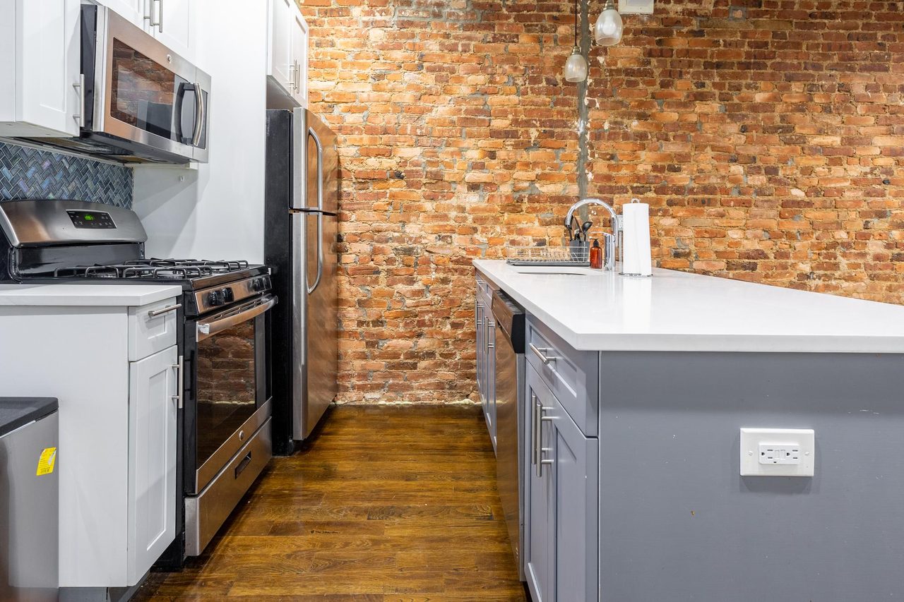 #1628: Bushwick - Full Bedroom C - 17