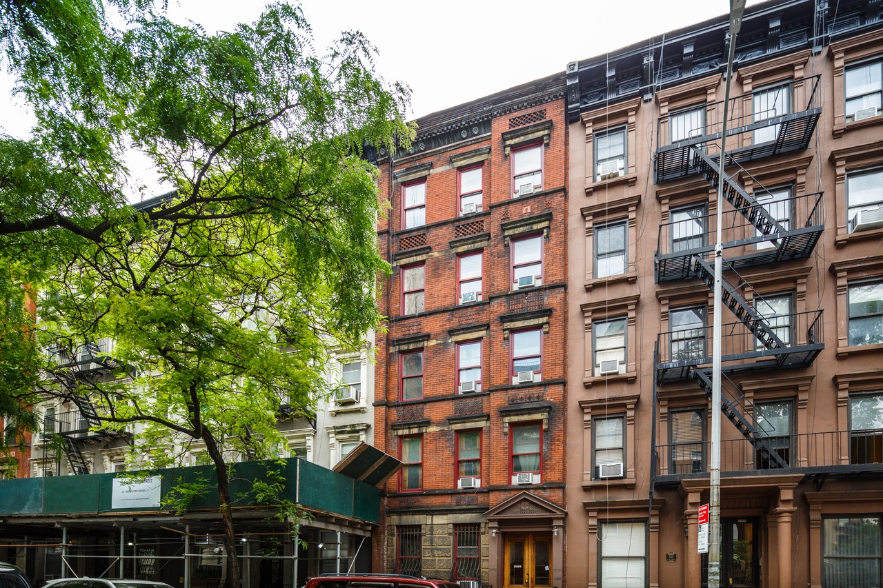  #188: Hell's Kitchen - Twin Bedroom 5D  -  #188: Hell's Kitchen  - Gallery -  10