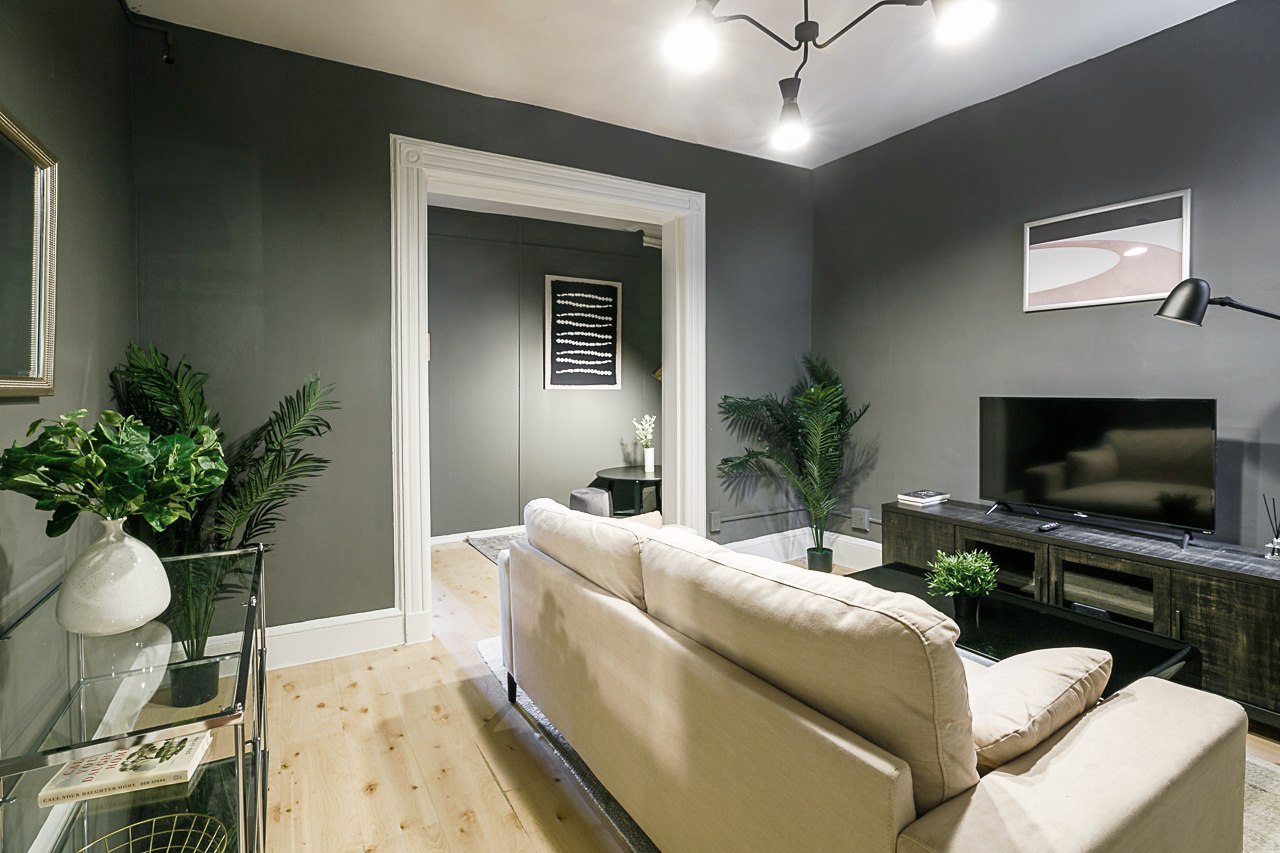 #188: Hell's Kitchen - Twin Bedroom 5D - #188: Hell's Kitchen - Gallery - 4