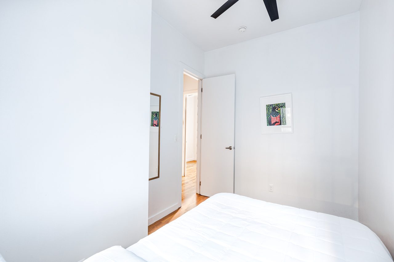 #1683: Hamilton Heights - Full Bedroom A - 17