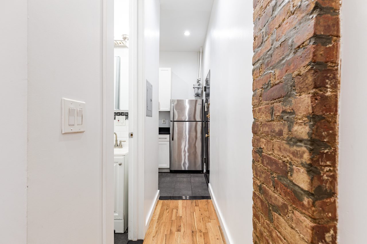  #1683: Hamilton Heights - Full Bedroom B  -  #1683: Hamilton Heights  - Gallery -  12