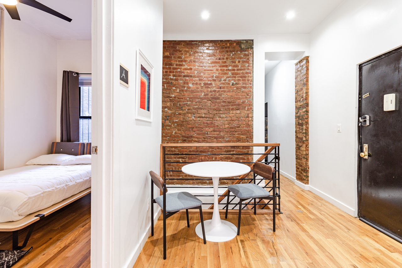  #1683: Hamilton Heights - Full Bedroom C  -  #1683: Hamilton Heights  - Gallery -  19